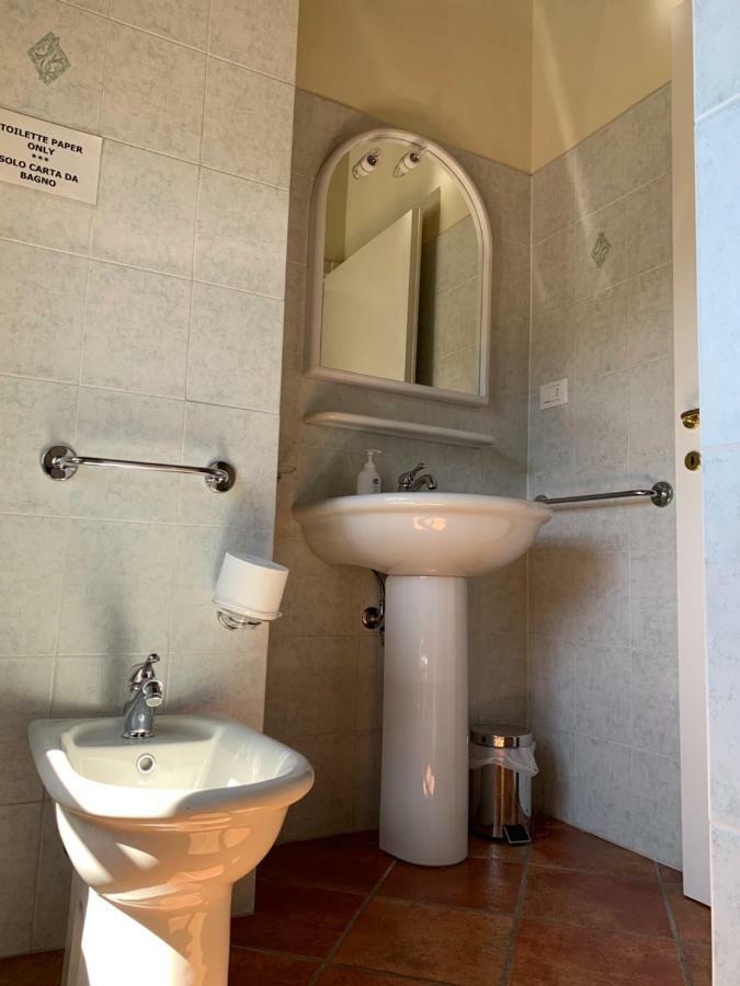 Affittacamere Agli Archi Capannori Exterior foto